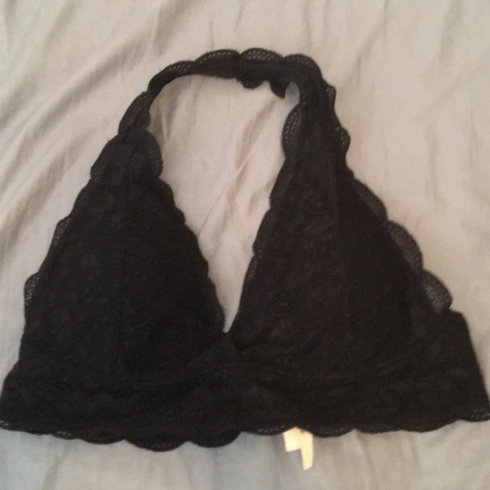 Large Wireless Halter Bralette